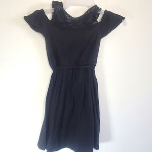 Children's Place Girls Black Cold Shoulder Dress Lace Look Detail Size S 5/6
